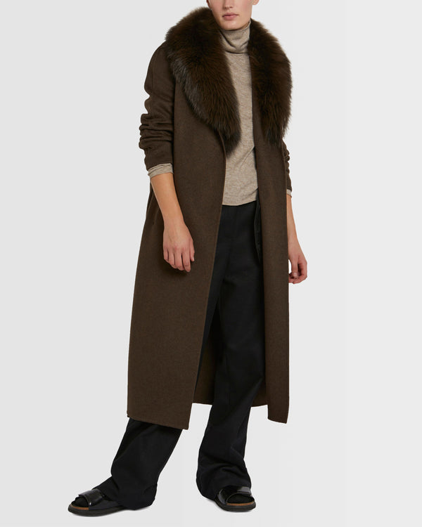 Manteau long en lainage cachemire et col en fourrure de renard