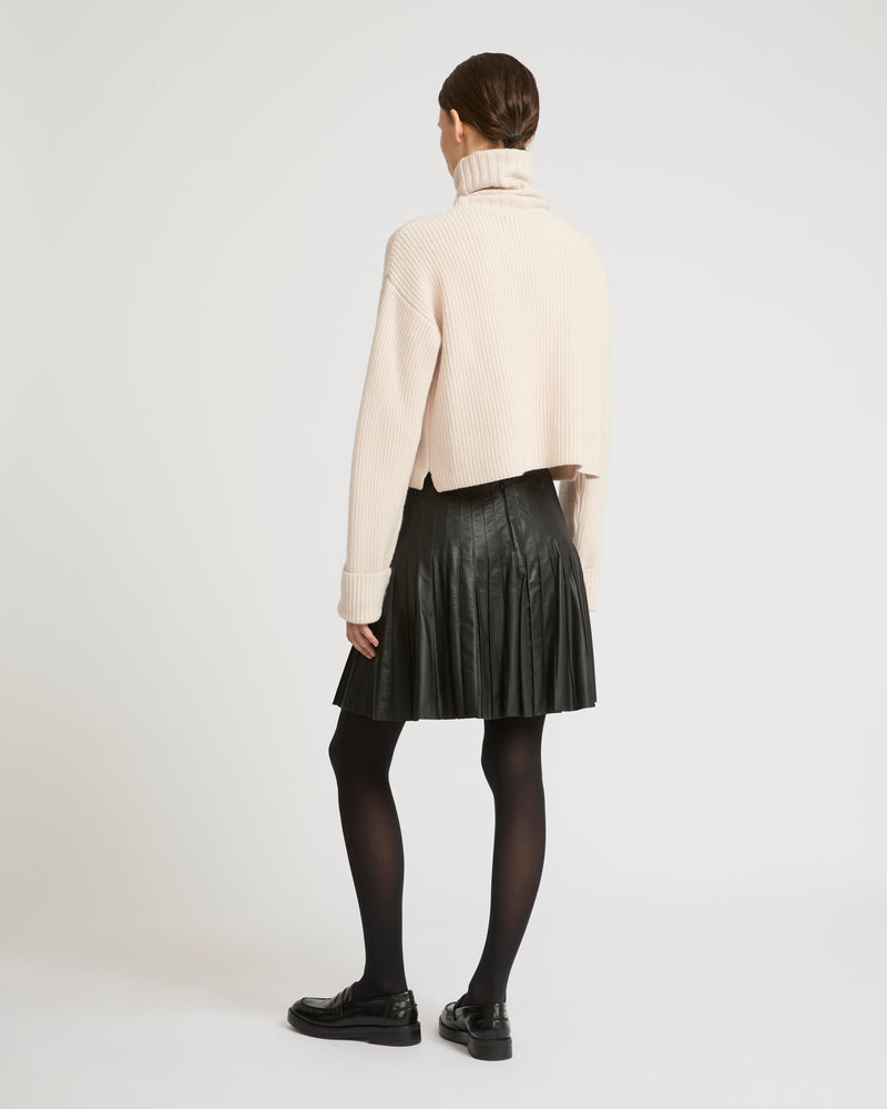 Pleated mini skirt in thin lambskin leather