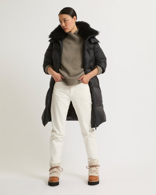 Long down jacket in water-repellent technical fabric with collar trim in fluffy lambswool