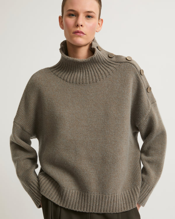 Oversized knit jumper