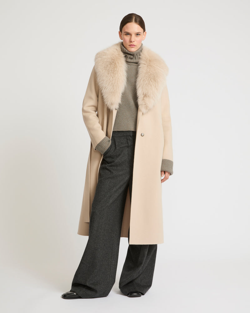 Belted coat in cashmere wool with fox fur collar and lapel