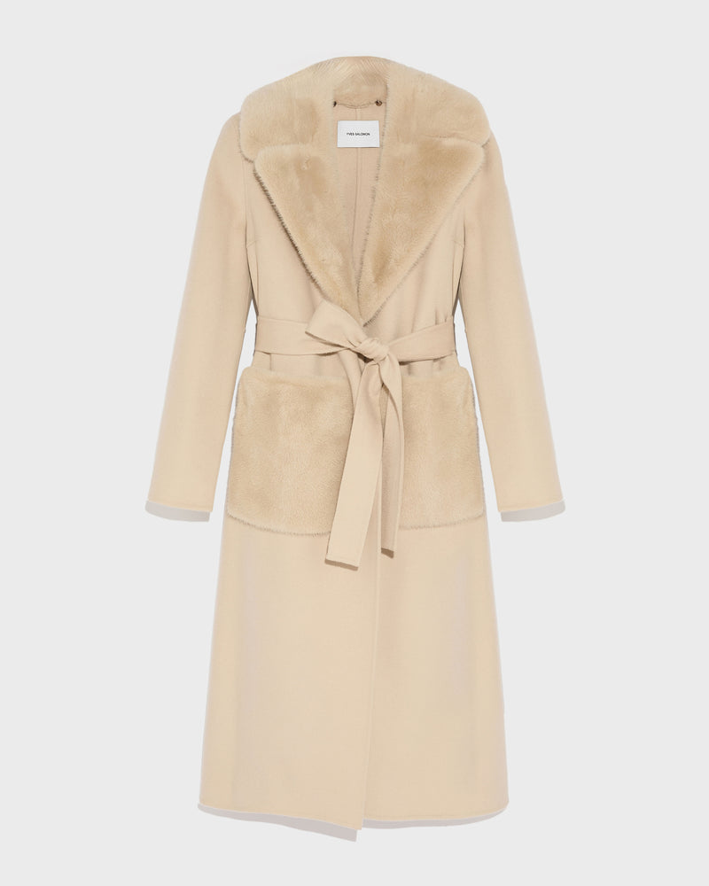 Belted coat in cashmere wool with mink fur collar and over-pockets