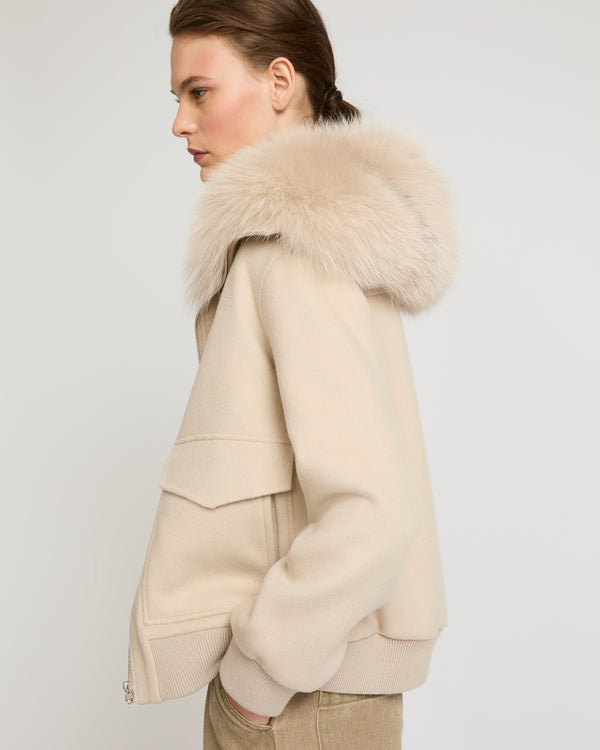 Cropped jacket in cashmere wool with fox fur collar