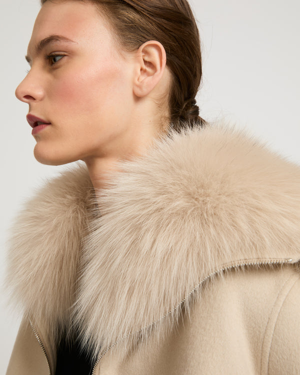 Cropped jacket in cashmere wool with fox fur collar