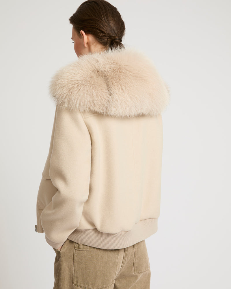 Cropped jacket in cashmere wool with fox fur collar