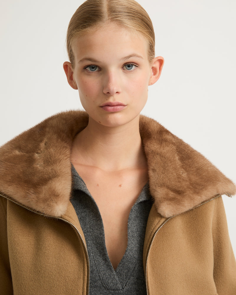 Cashmere wool jacket with mink fur collar