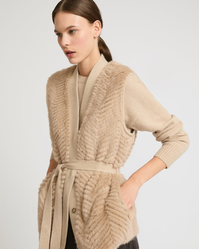 Belted gilet in merino knit and mink fur