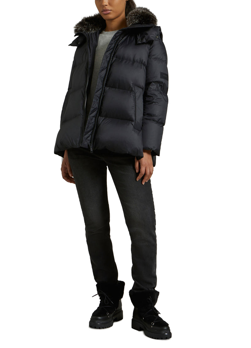 Yves Salomon A line down jacket in water-repellent technical fabric with fox fur collar - black