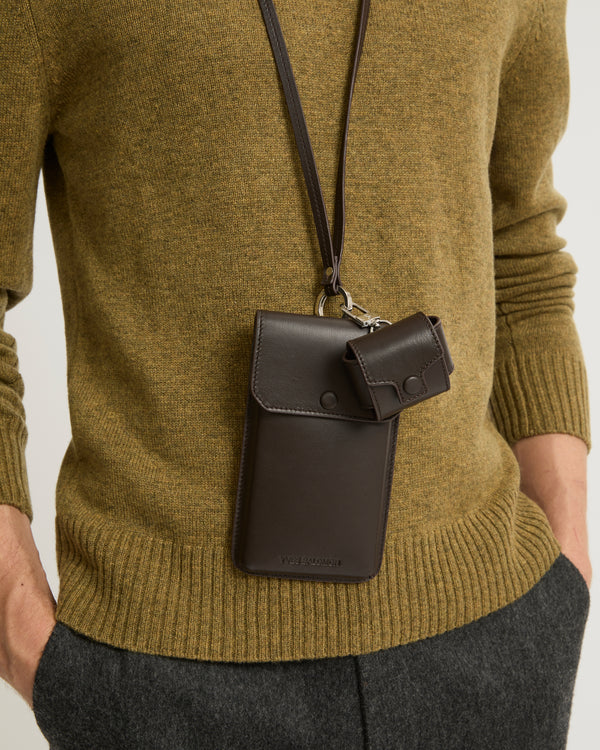 Phone pouch