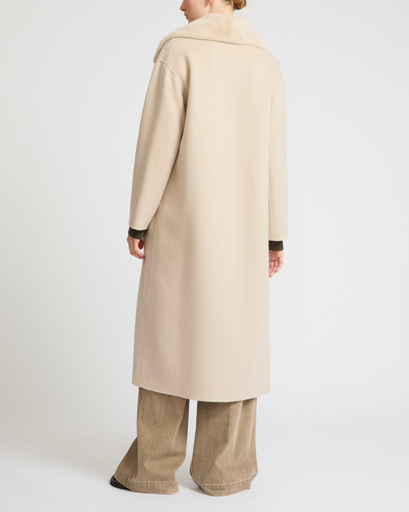 Manteau long en lainage cachemire avec col en fourrure de vison