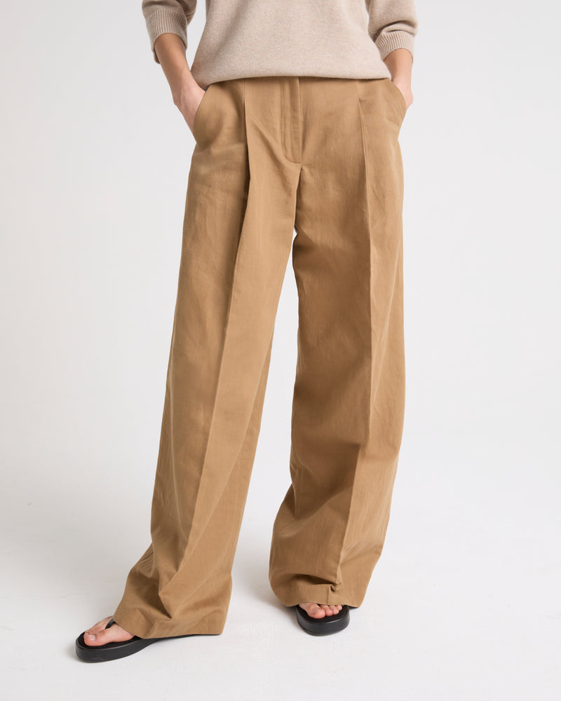 Pantalon à plis en tissu coton lin