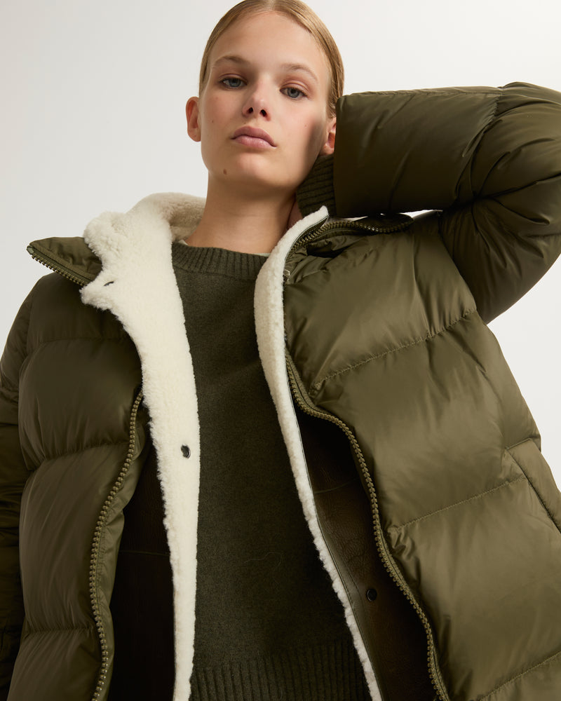 Hooded down jacket in nylon and lamb