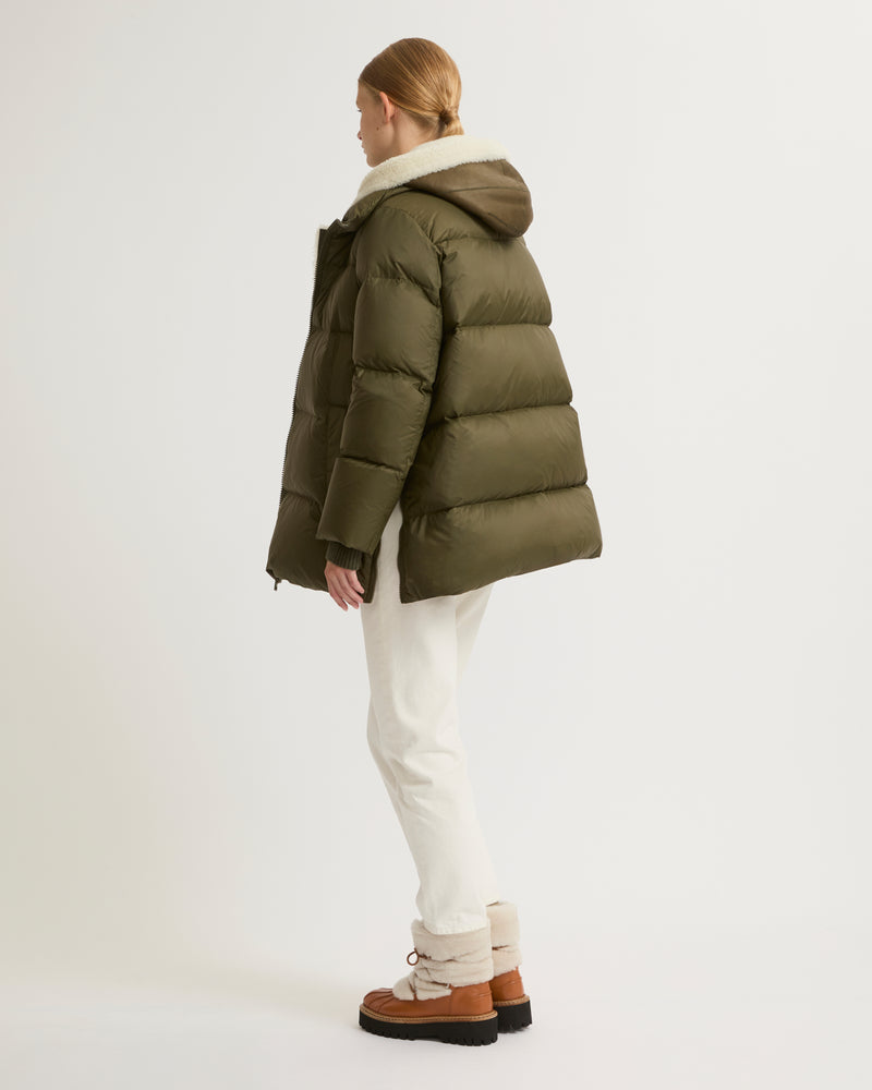 Hooded down jacket in nylon and lamb