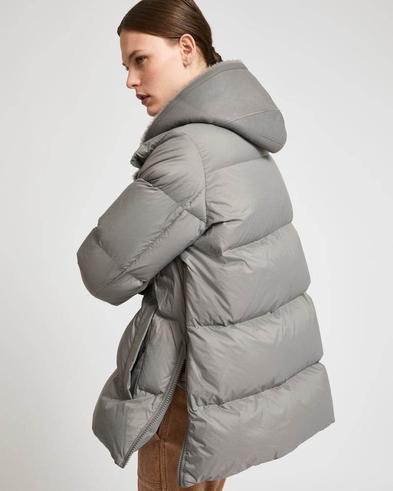 Hooded down jacket in nylon and lamb