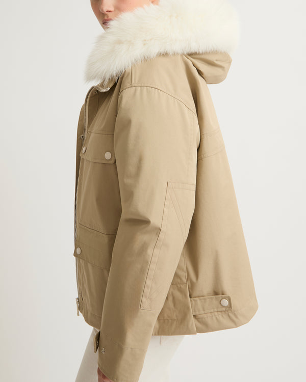 Parka courte en coton mélangé imperméable avec fourrure de renard et lapin