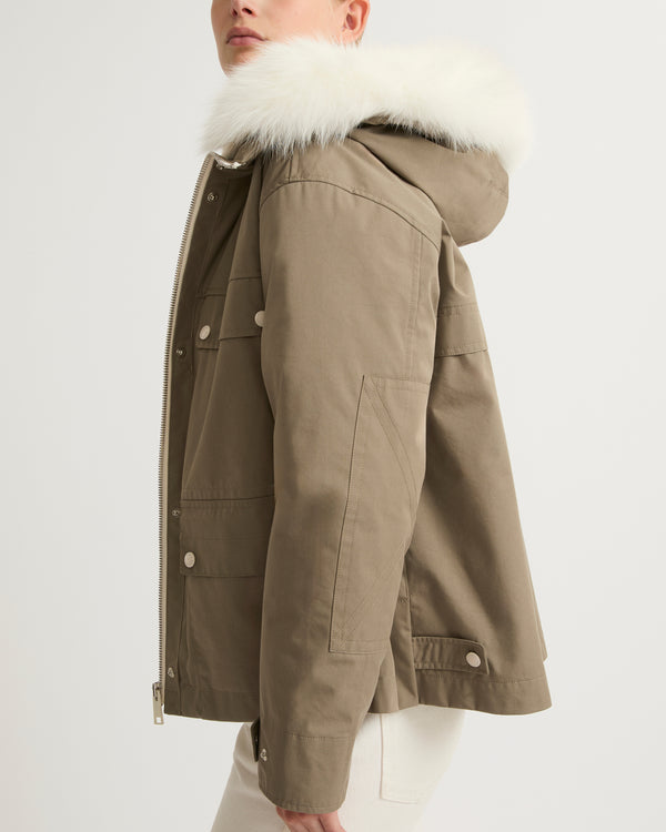 Parka courte en coton mélangé avec fourrure de renard et lapin imperméable