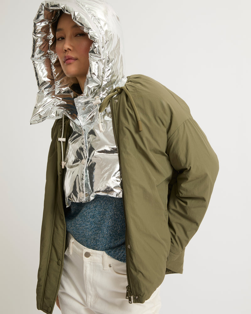 Short down jacket with drawstring neck