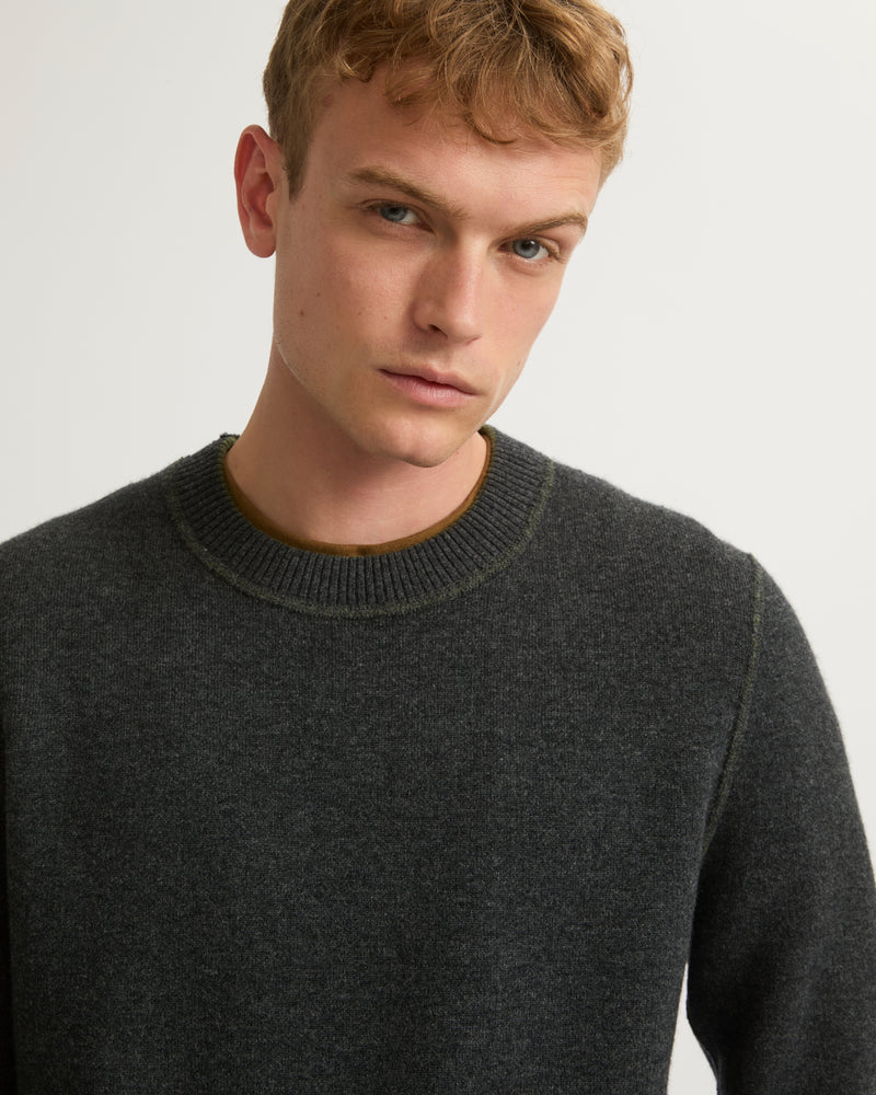 Two-tone reversible crew neck jumper in wool-cashmere knit