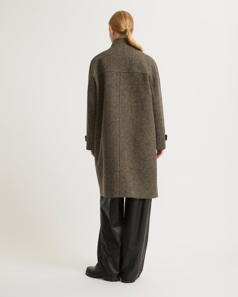 Long woollen pea coat