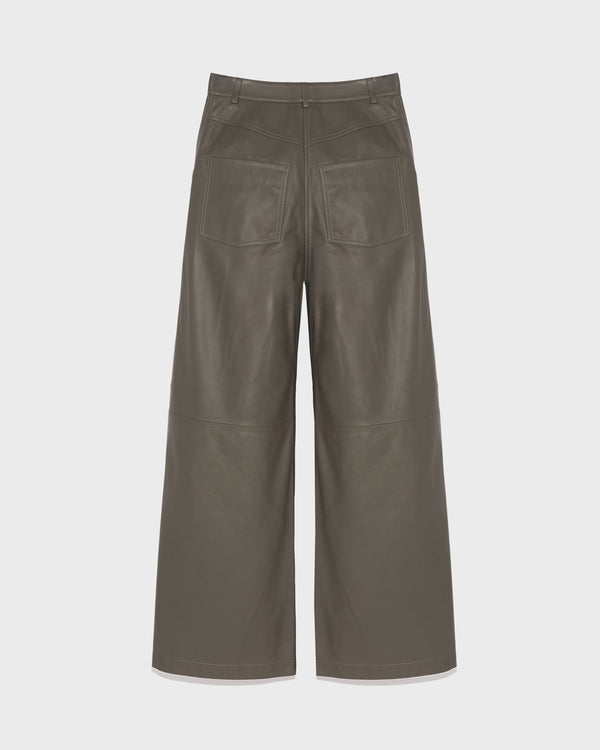 Pantalon droit en cuir d'agneau